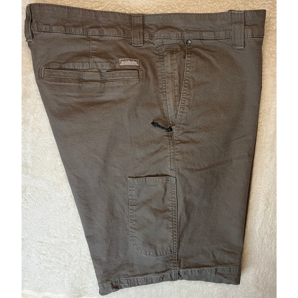 Columbia Regular Fit Canvas Brown Shorts Sz 38 Inseam 10" - Picture 4 of 9